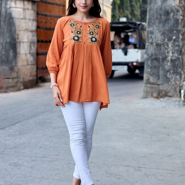 Kadlee Crystal Vol 2 design 6 thread work and handwork top closeup image