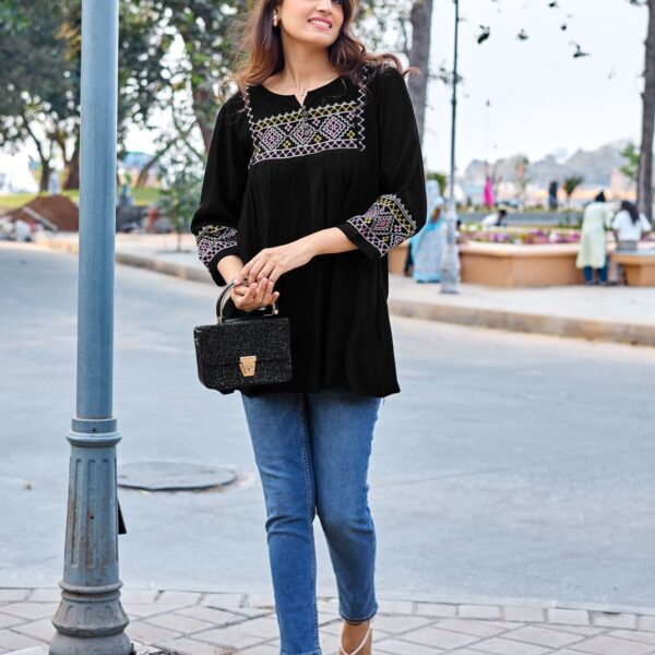 MITTOO Emlee kurti side view embroidery look