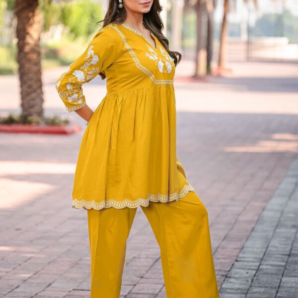KADLEE Helisha Premium Rayon Twill Thread Work Kurti Set
