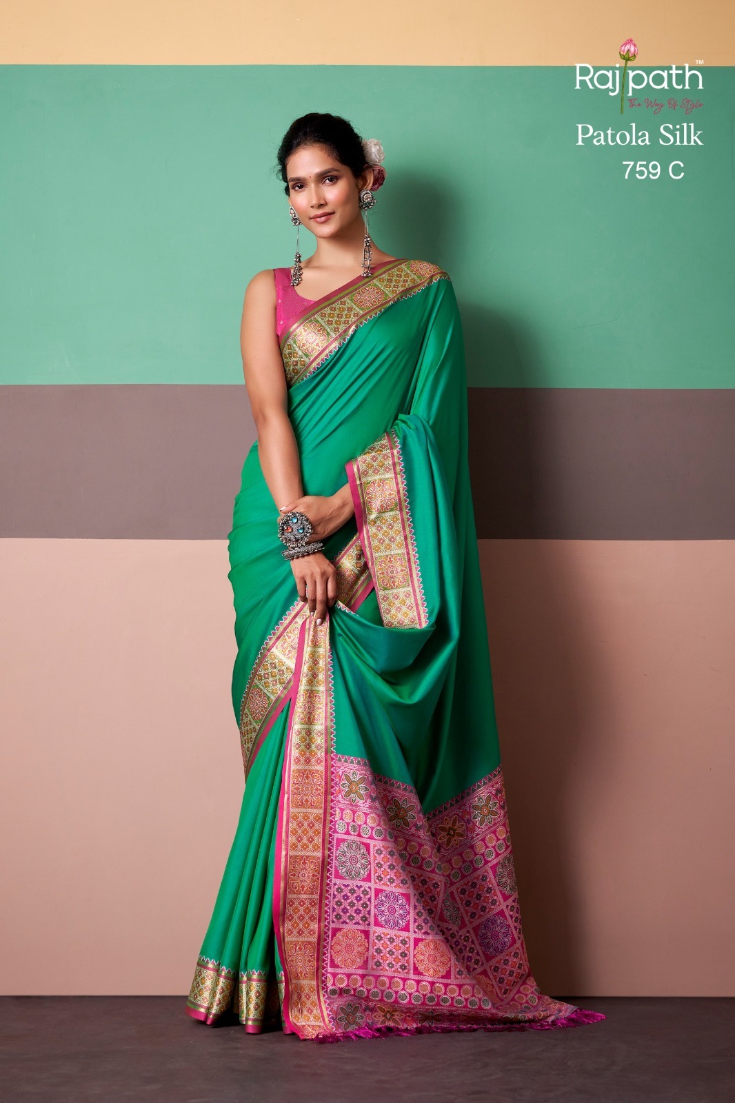 rajpath-vrindavan-silk-vol-03-patola-saree-design-02.webp rajpath vrindavan silk vol 03 patola saree design 02.webp